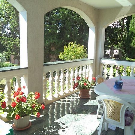 Valeriana Apartment Pula Exterior foto