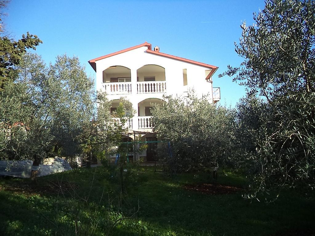 Valeriana Apartment Pula Exterior foto