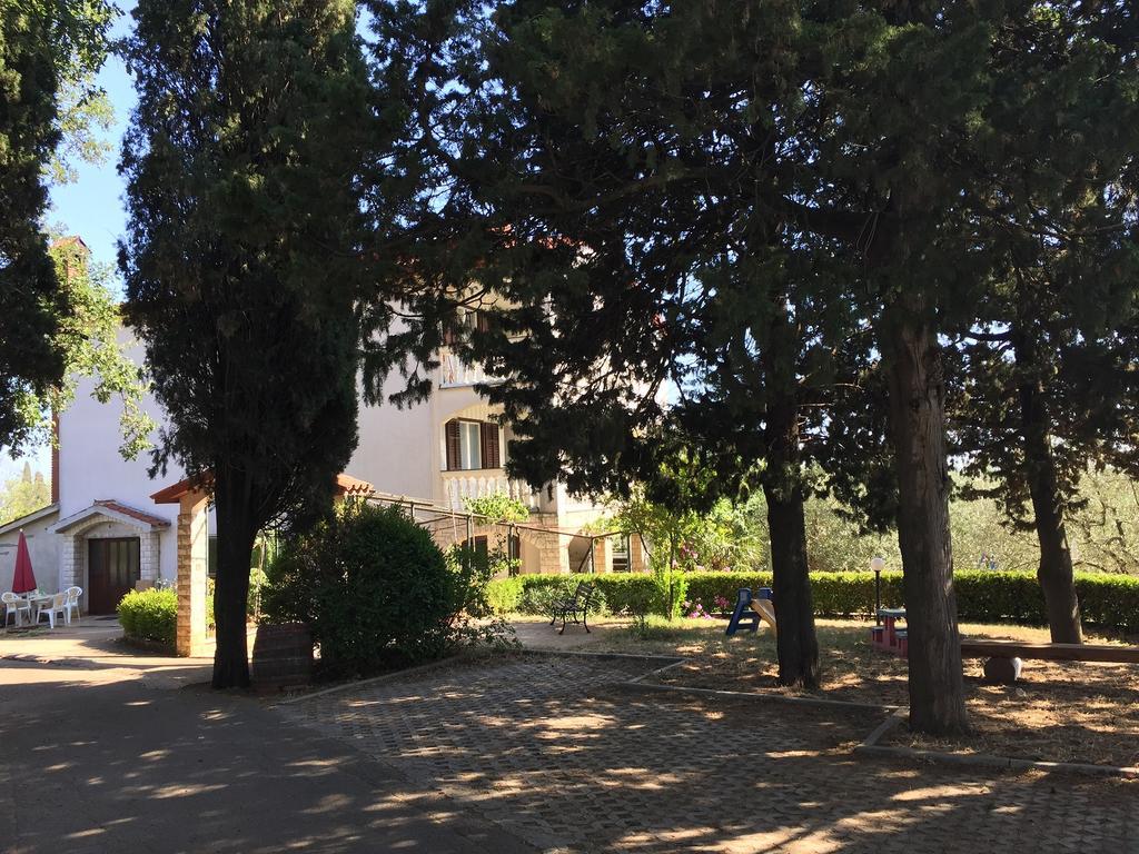 Valeriana Apartment Pula Exterior foto
