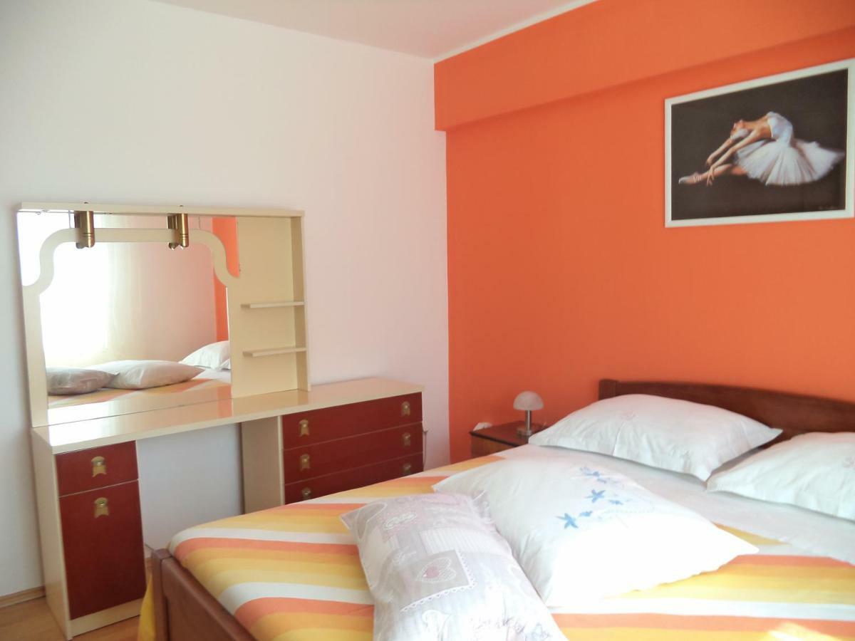Valeriana Apartment Pula Exterior foto
