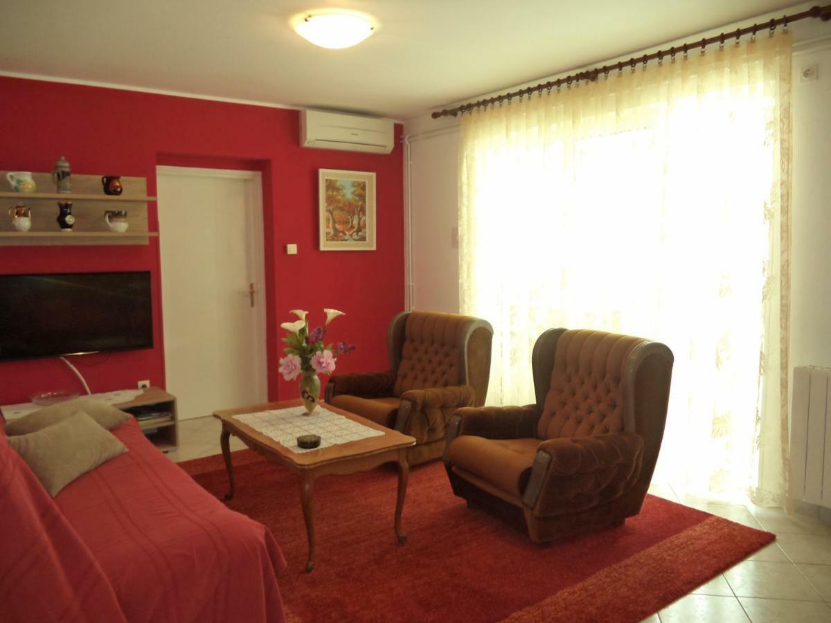 Valeriana Apartment Pula Exterior foto